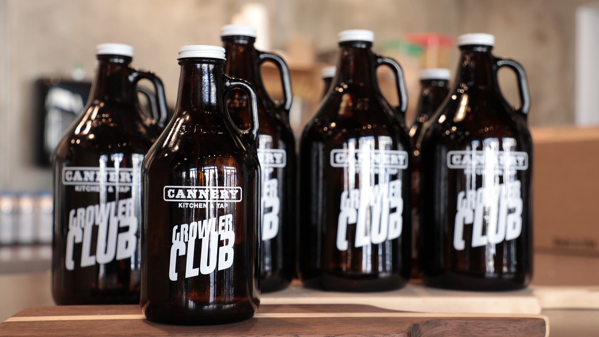 cannerykitchenandtap-growlers